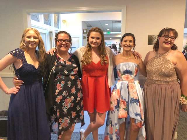 Girls in the prom 2019